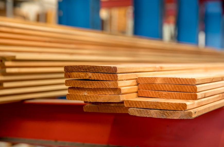 Houten planken en rabat